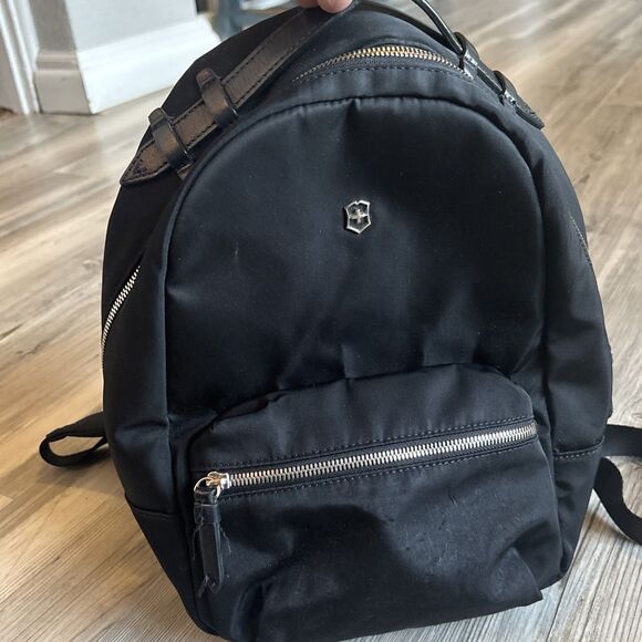 Victorinox Swiss Army Women's Victoria 2.0 Classic Business Laptop Backpack Navy - Picture 10 of 12